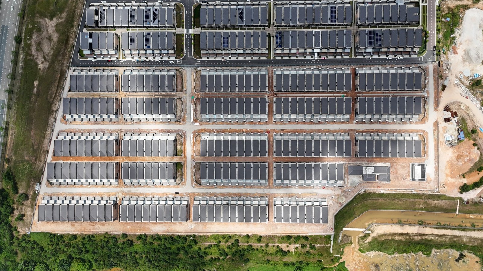 Drone view over Aurora Resort Villas and the surrounding Aurora Sentral township, September 2025, Iskandar Puteri