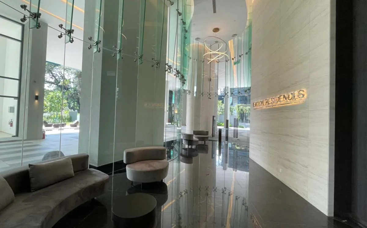 Photograph of the finished ground-floor grand lobby at Eaton Residences @ KLCC, December 2021
