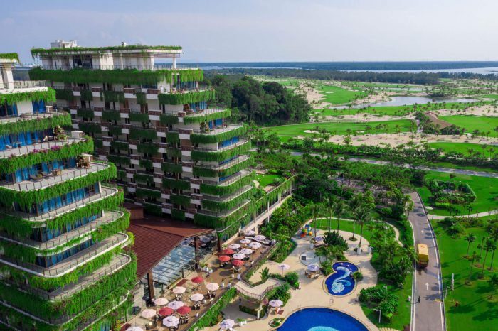 Forest City Golf Hotel, the five-star hotel with 298 rooms inside Forest City Golf Resort, Johor
