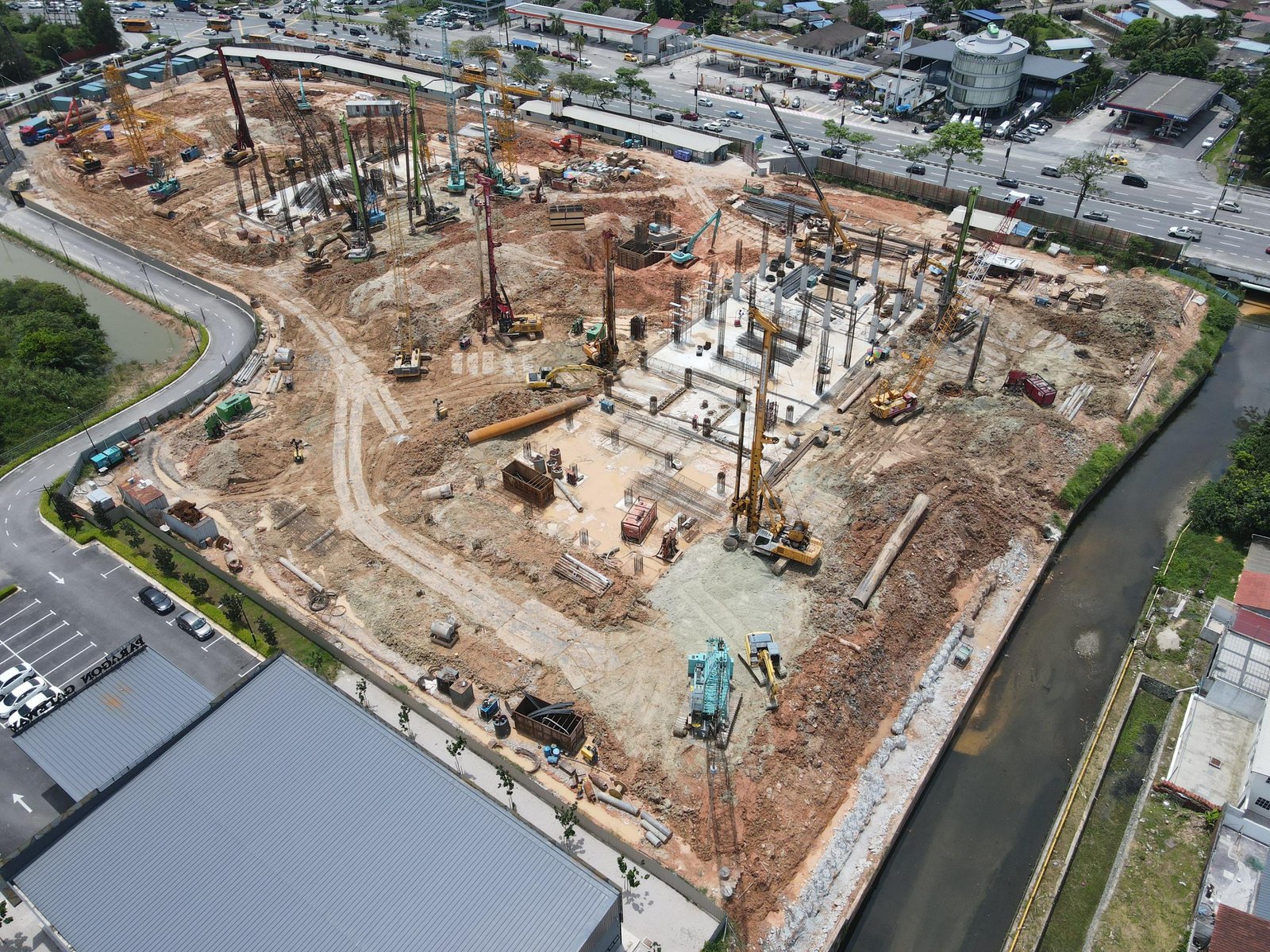 Podium and tower structure under construction at Paragon Gateway, photographed 6 May 2024, Johor Bahru