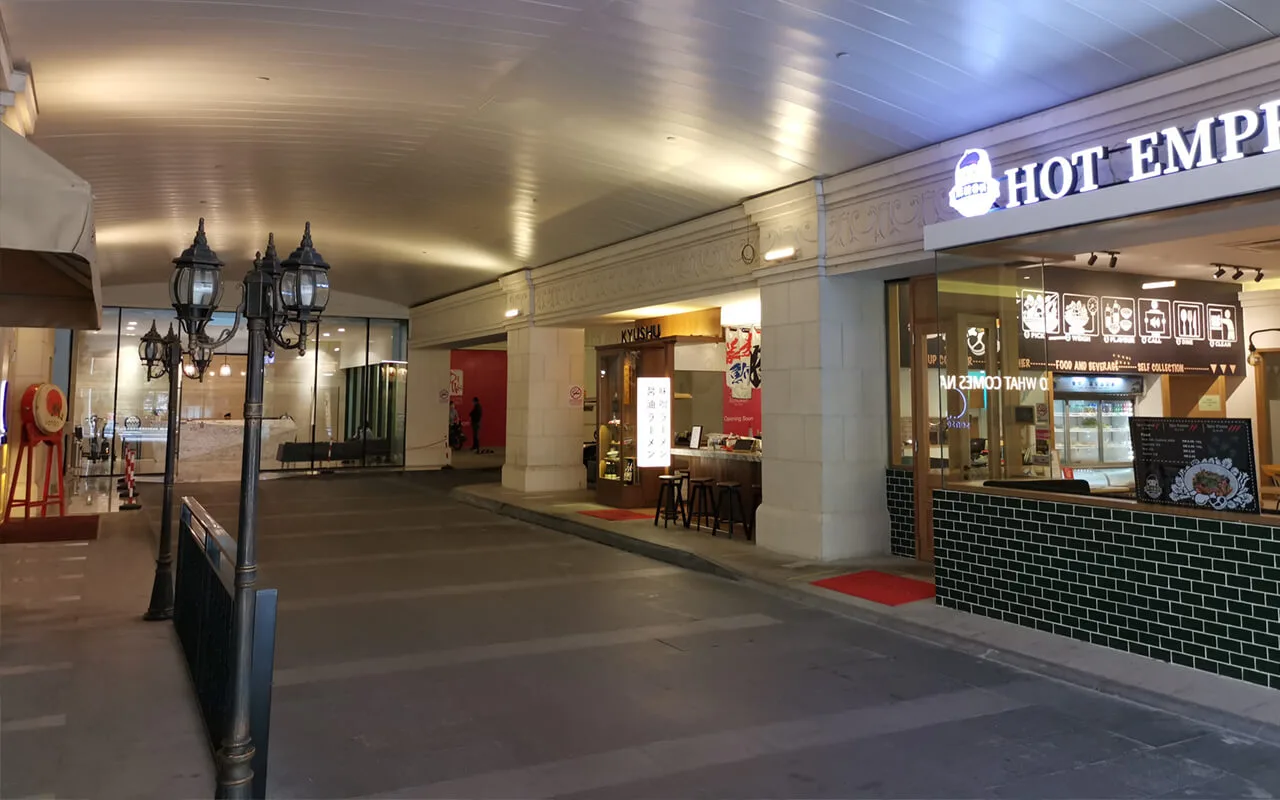 Eateries and food court in the tower at Platinum Premium Suites @ HCK Tower by HCK Capital Group, Empire City, Damansara Perdana, Petaling Jaya, Selangor