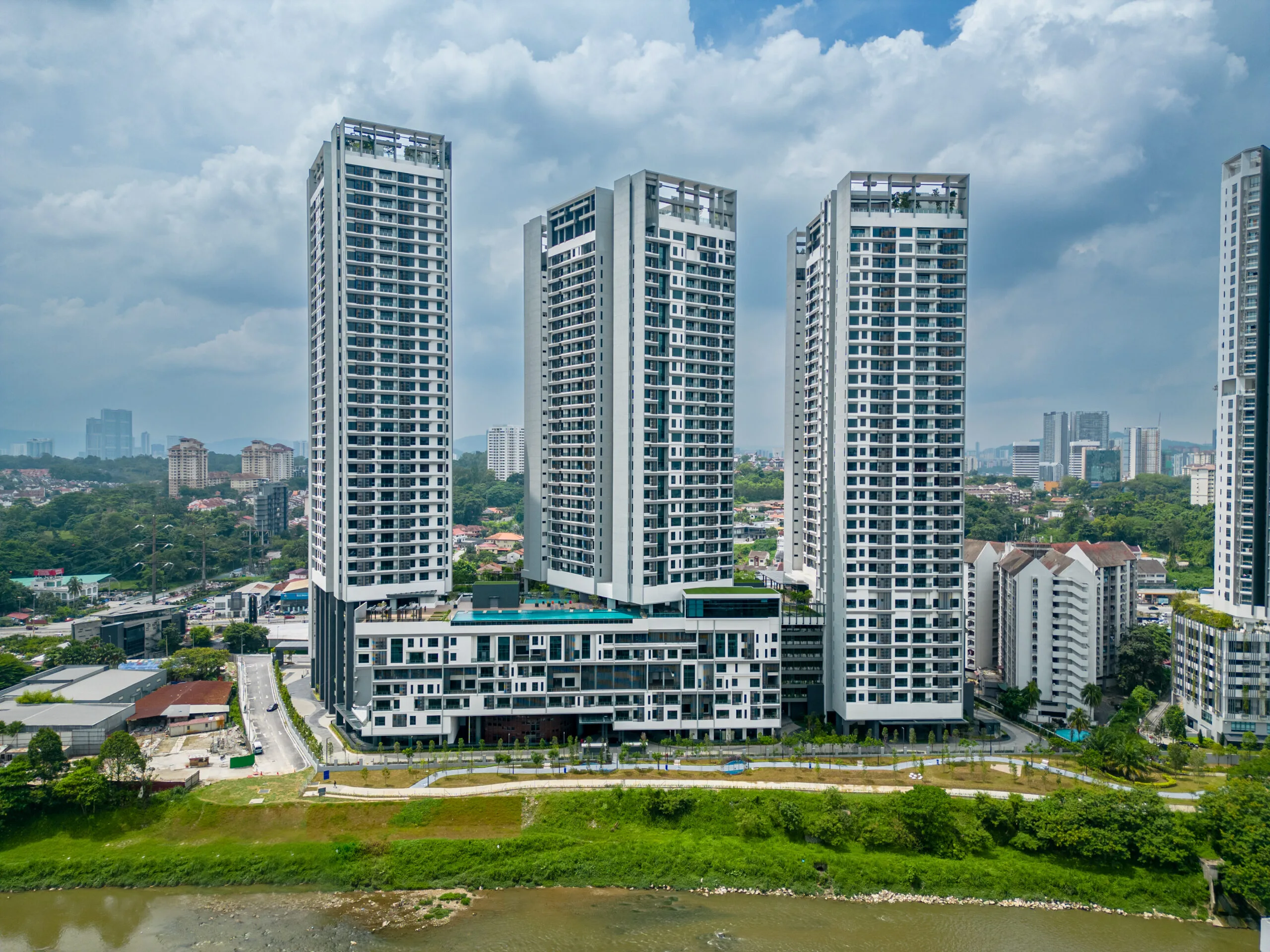 Developer site photograph of the completed towers at TRIA Residences @ 9 Seputeh by MRCB Land, Seputeh, Kuala Lumpur