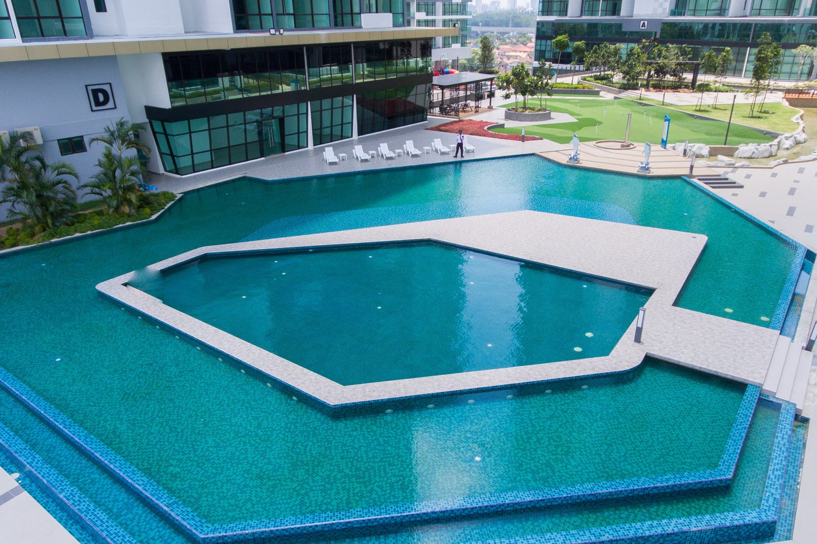 Spa pool at Wave Serviced Apartment, Marina Cove, Johor Bahru