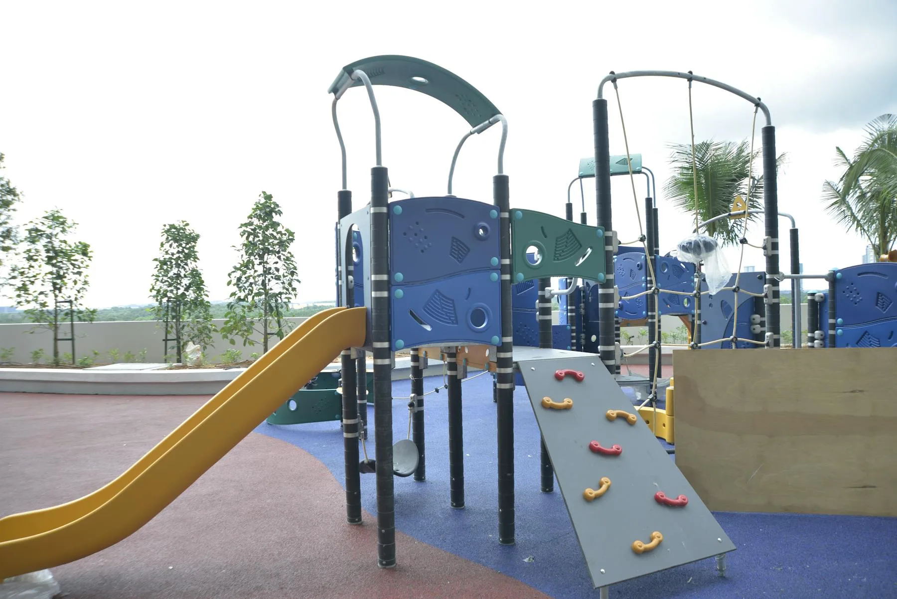 Almãs @ Puteri Harbour Children's playground