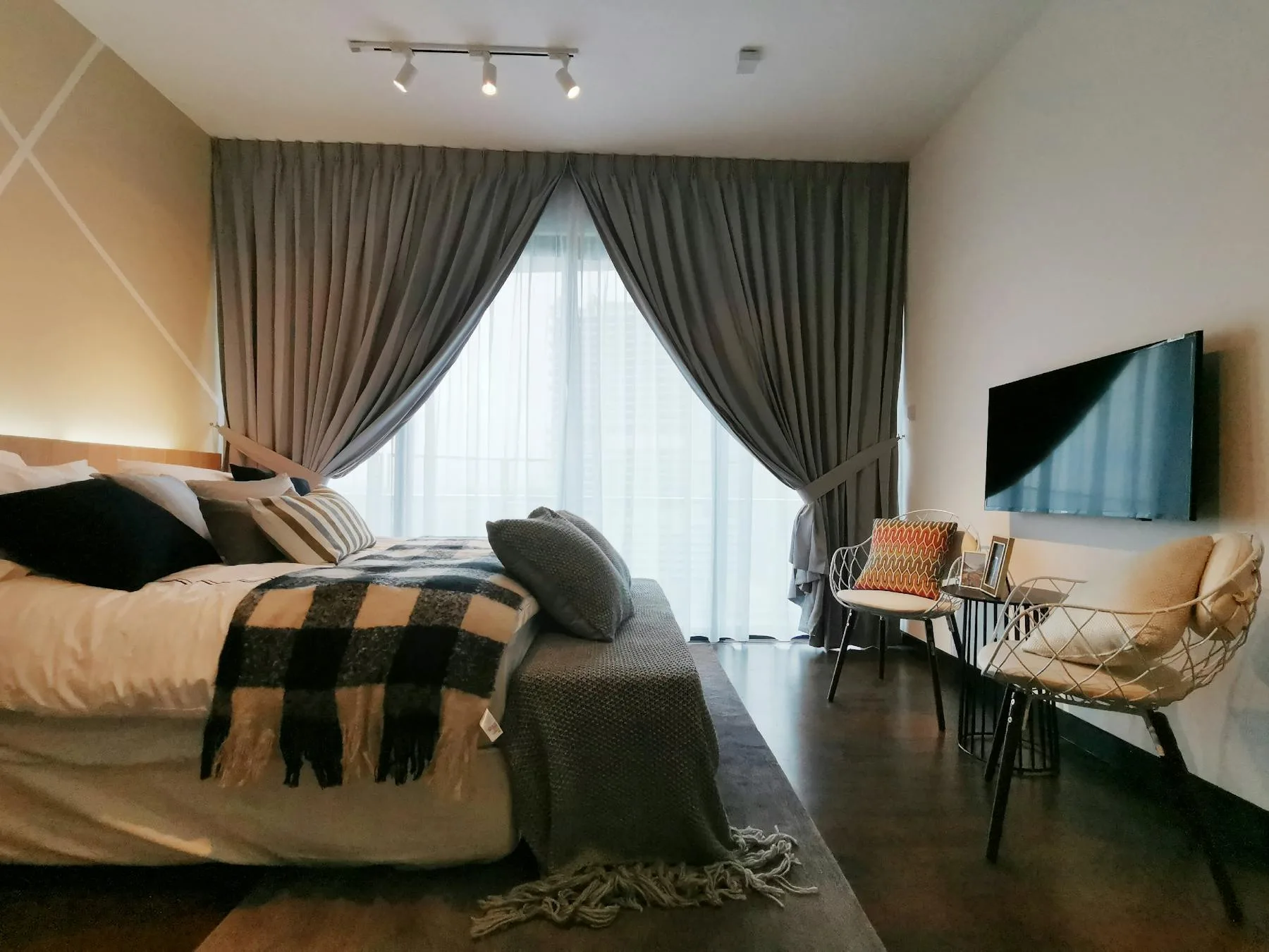 Almãs @ Puteri Harbour Show unit bedroom