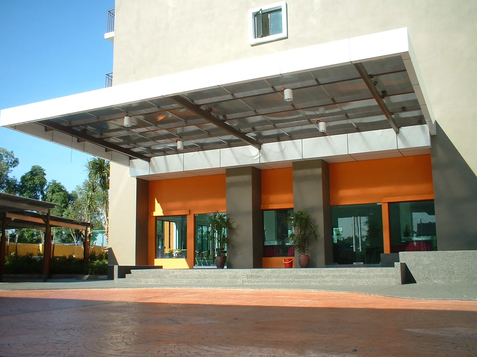 Casa Tebrau @ Seri Palma Lobby entrance and drop-off