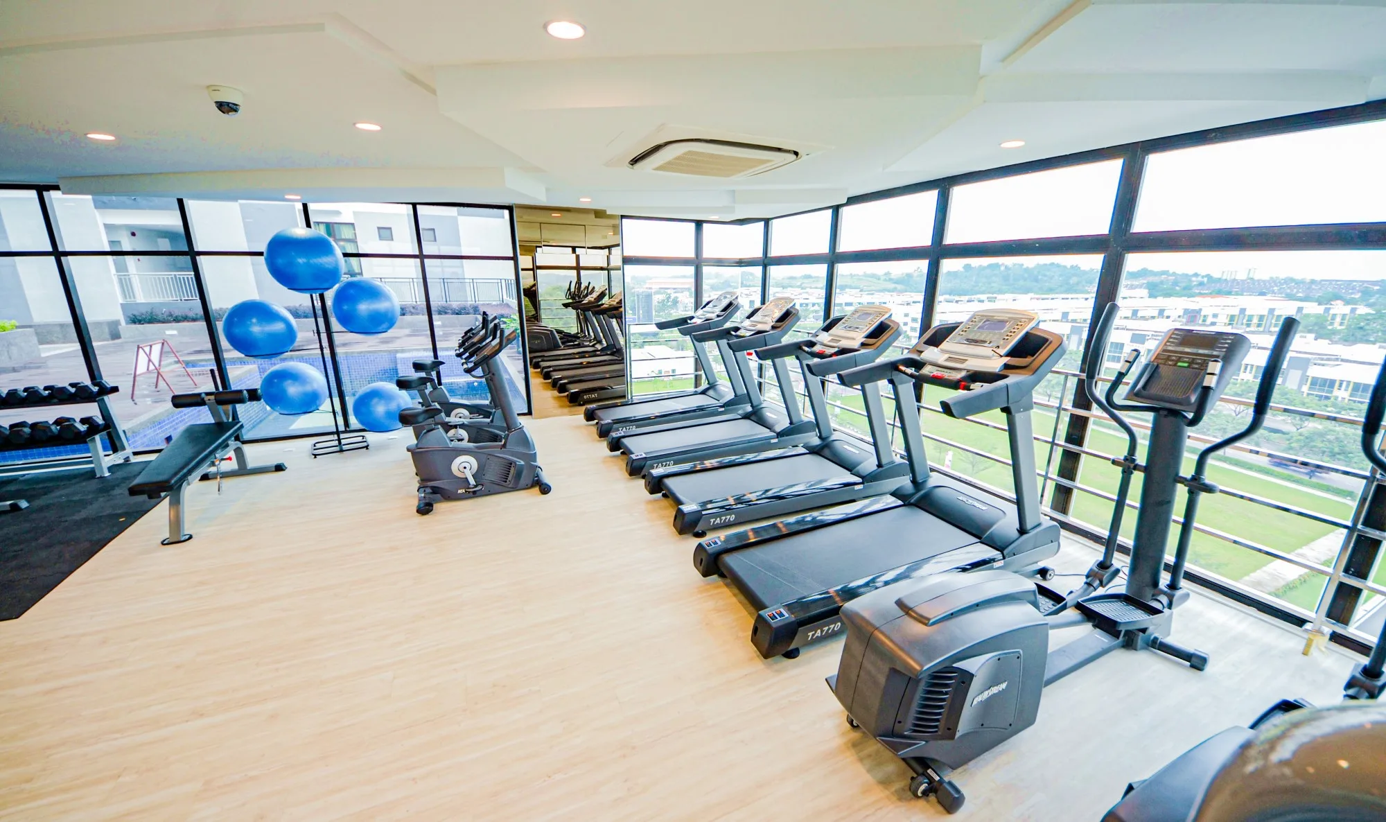 D'Summit Residences @ Kempas Utama Gymnasium