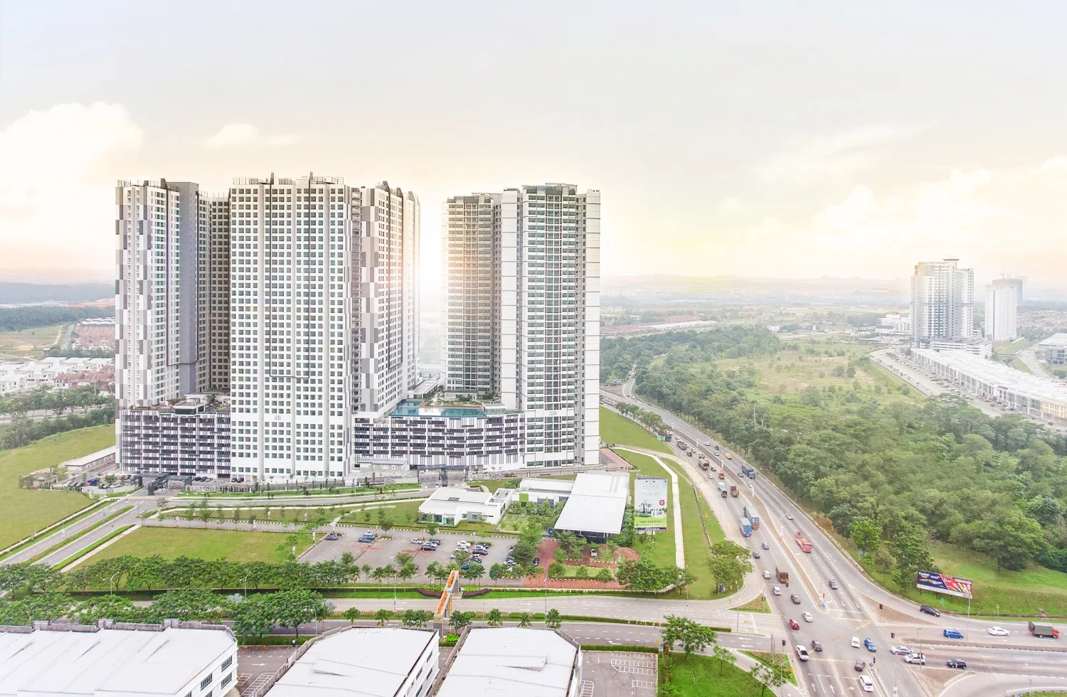 D'Summit Residences @ Kempas Utama Overall view of the development