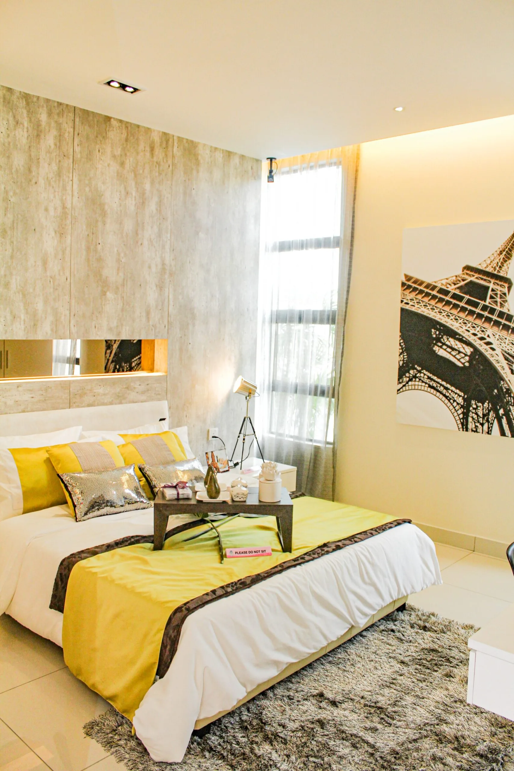 D'Summit Residences @ Kempas Utama Actual show unit: bedroom