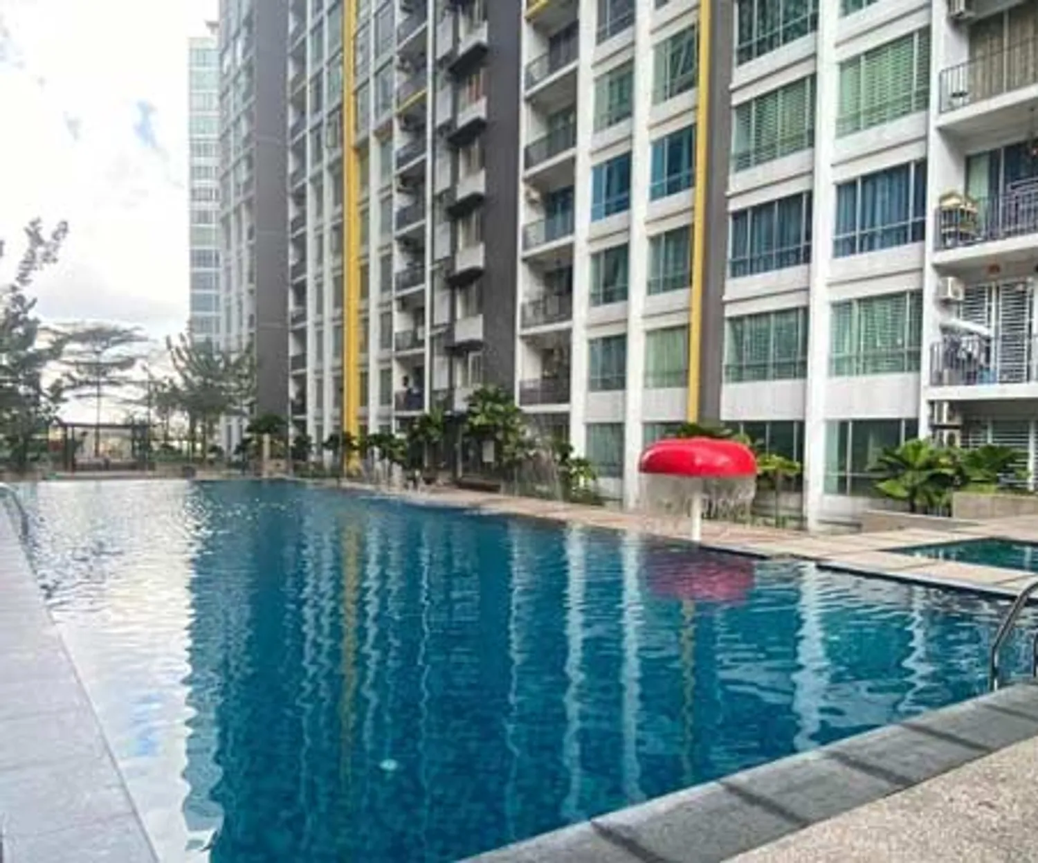 Greenfield Regency Swimming pool