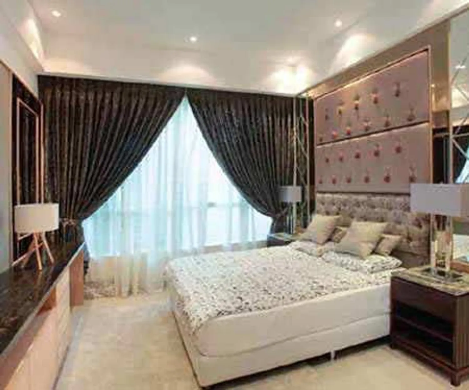 Greenfield Regency Show unit