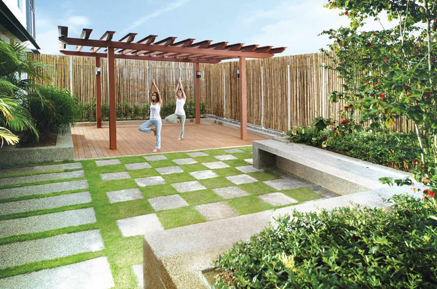 Molek Pine 3 Landscaped garden walk