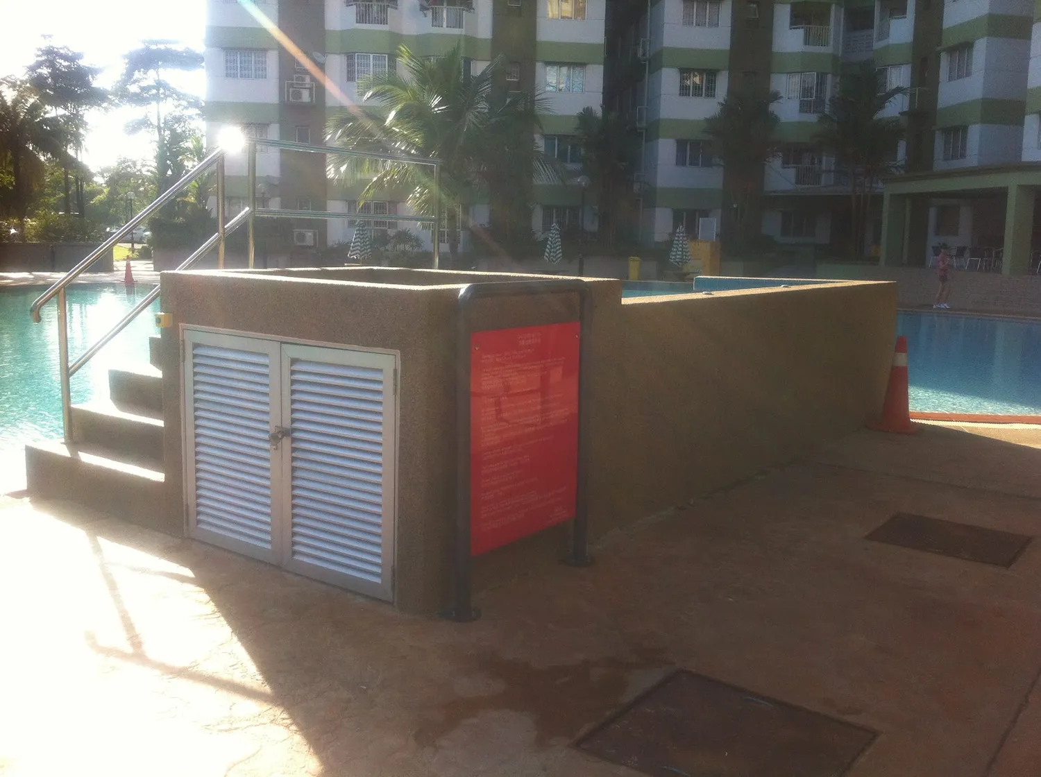 Permas Ville Apartment (Block A / Block B) 泳池旁设施楼