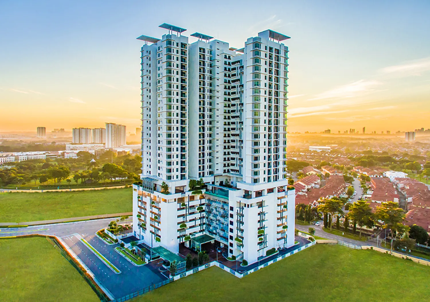 Sky Breeze Service Apartment @ Bukit Indah 项目外观