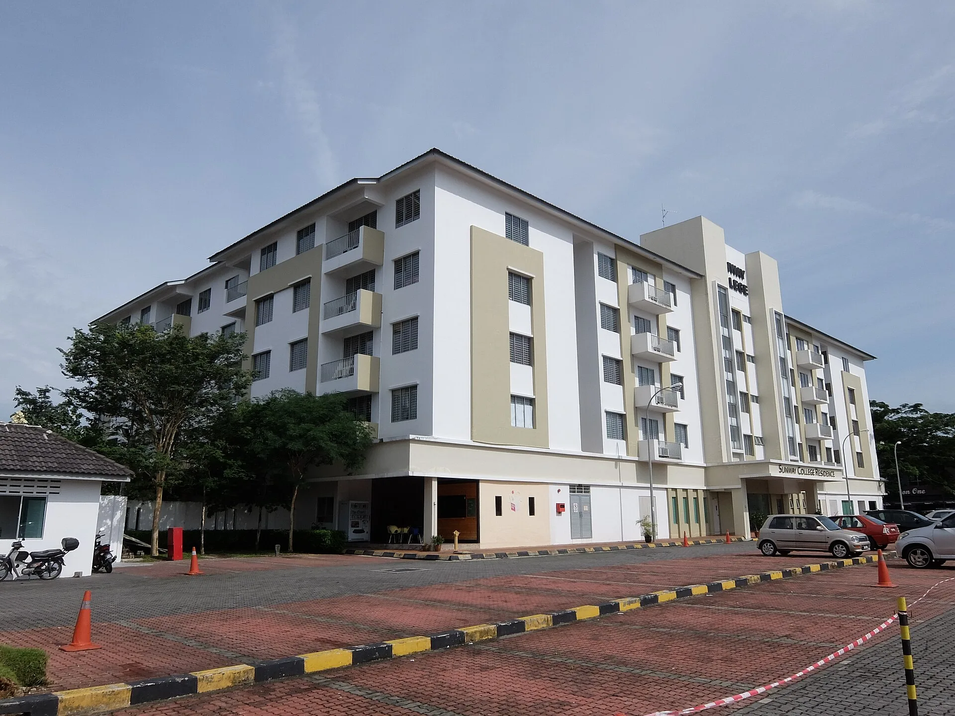 Sunway College residence, Austin Heights