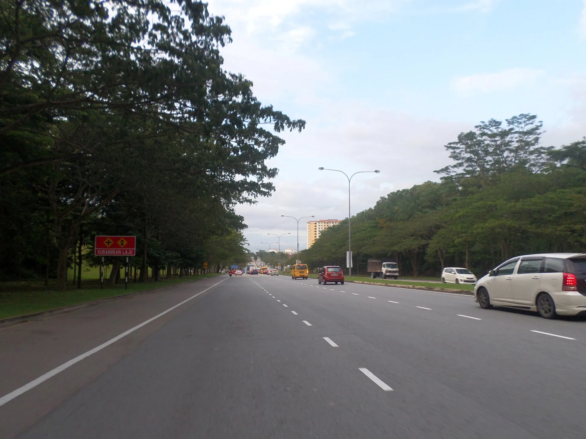 Highway through Bukit Indah