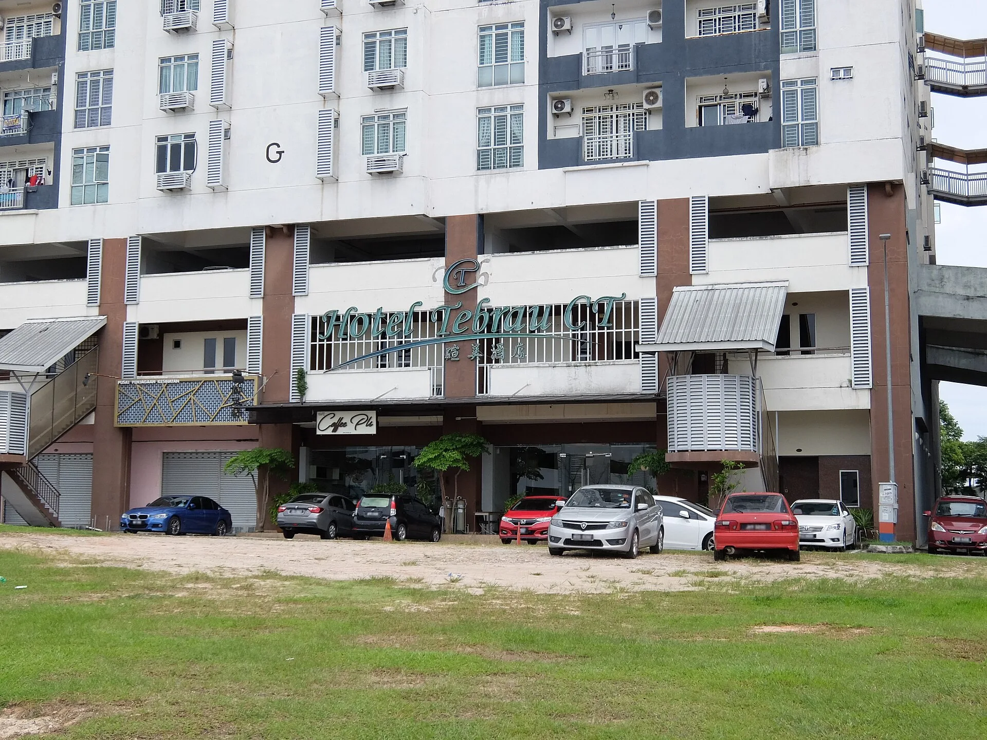 Tebrau CT Hotel, Desa Tebrau