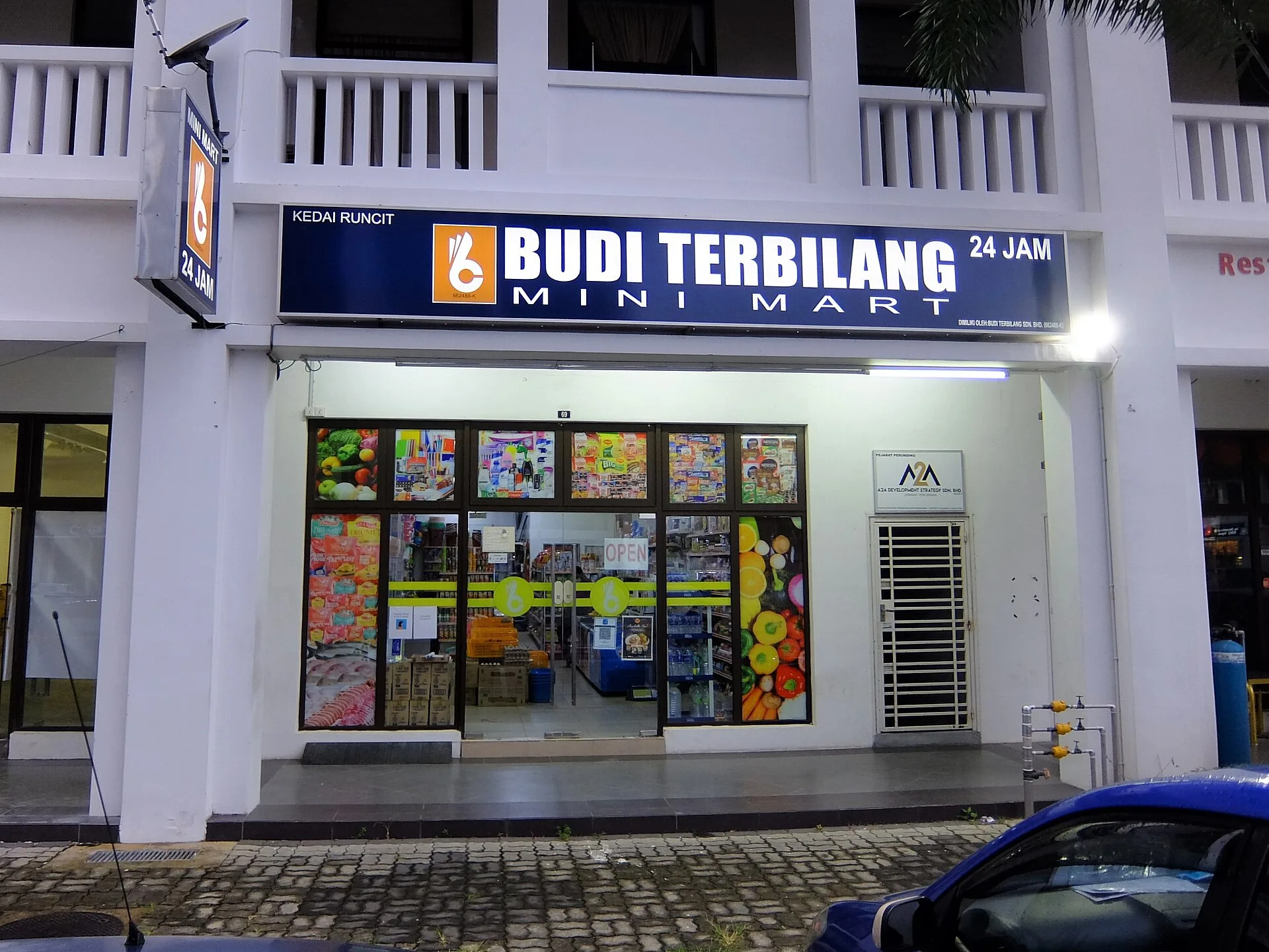 Budi Terbilang Mini Mart 24-hour convenience store shopfront, Eco Botanic Commercial Centre