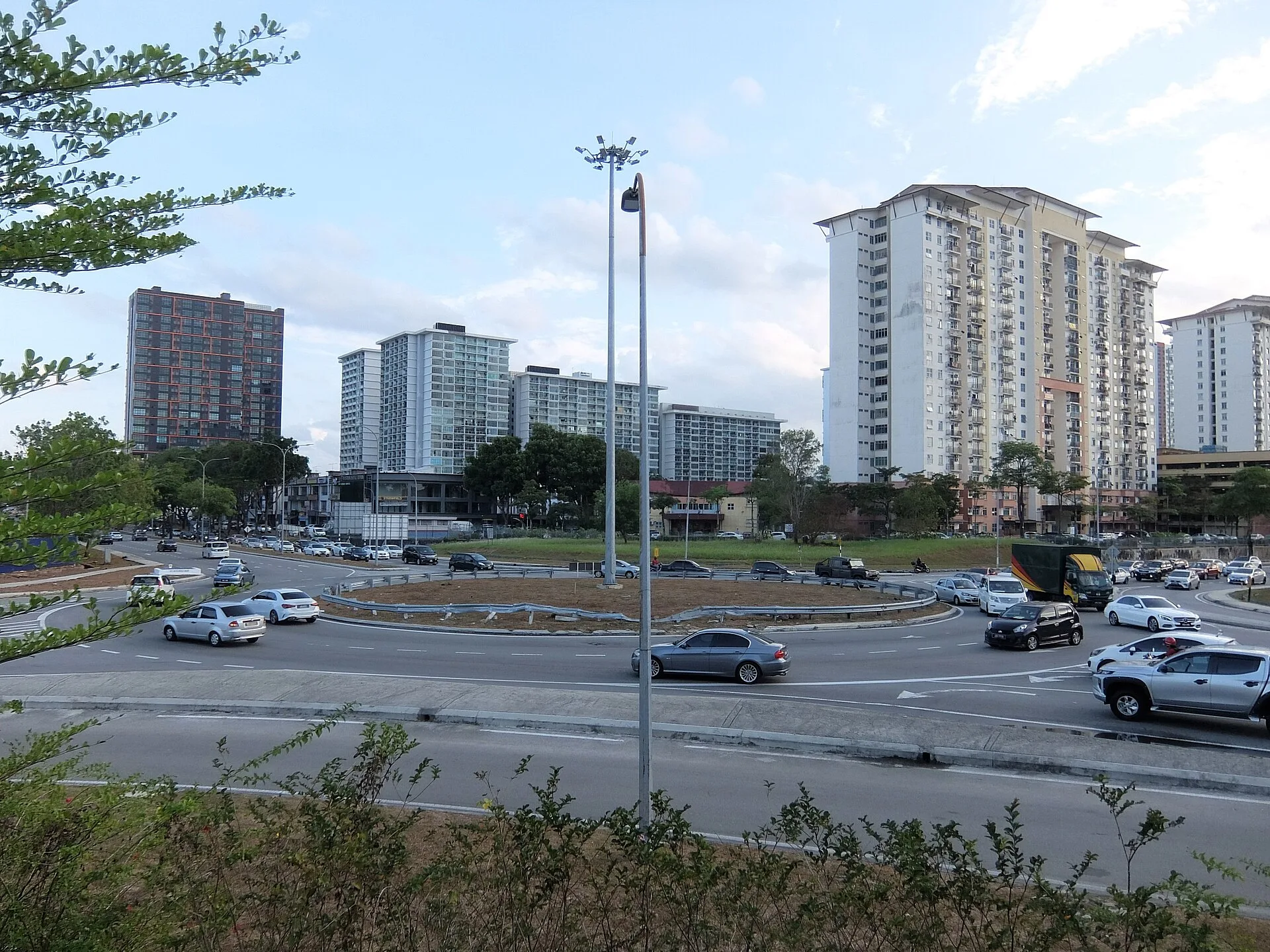 Mount Austin roundabout