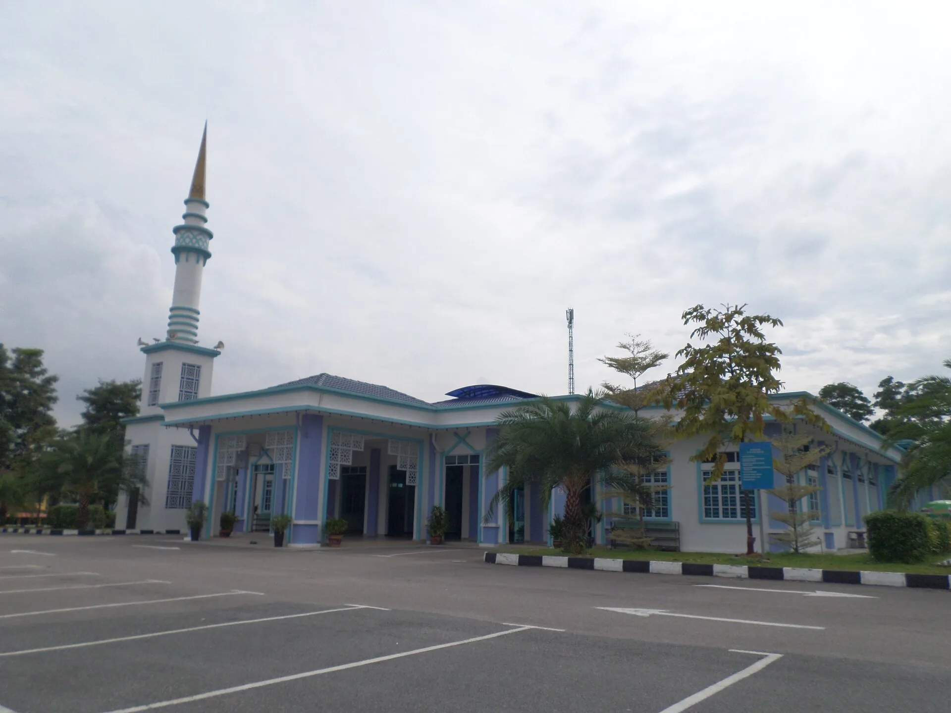 Permas Jaya town mosque