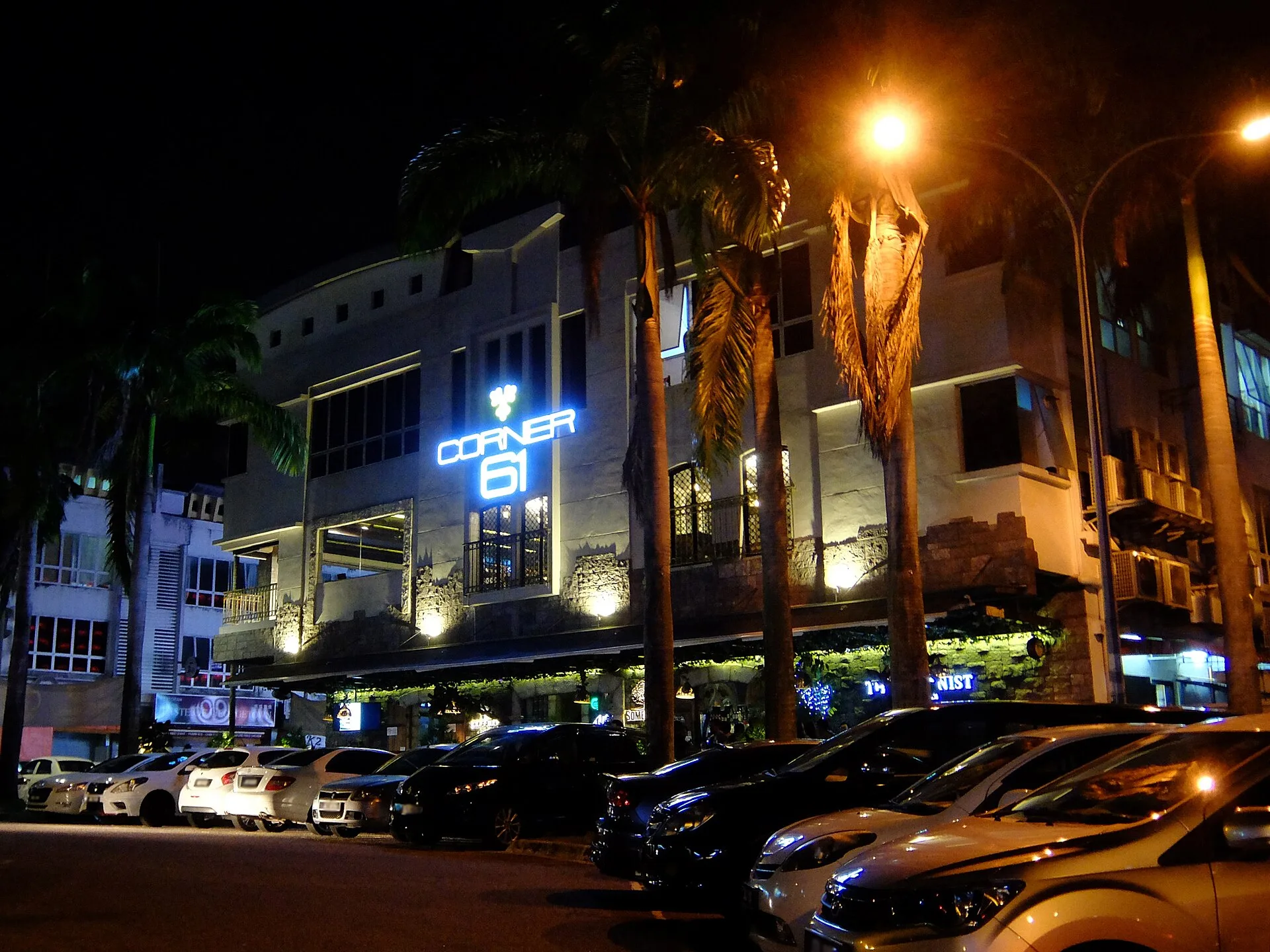 Corner 61 shopfront, Taman Sutera Utama
