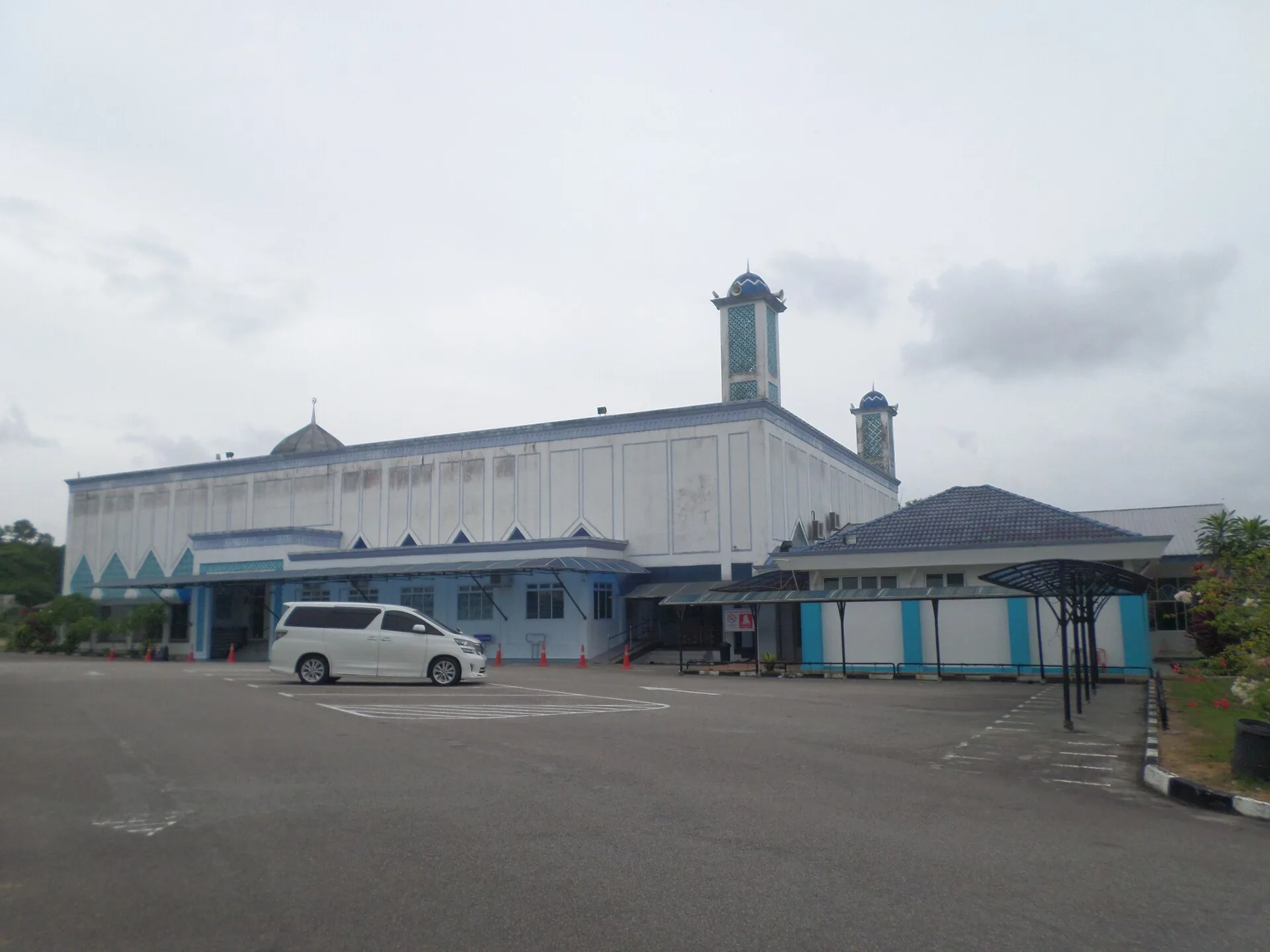 An-Najah Mosque, Taman Daya