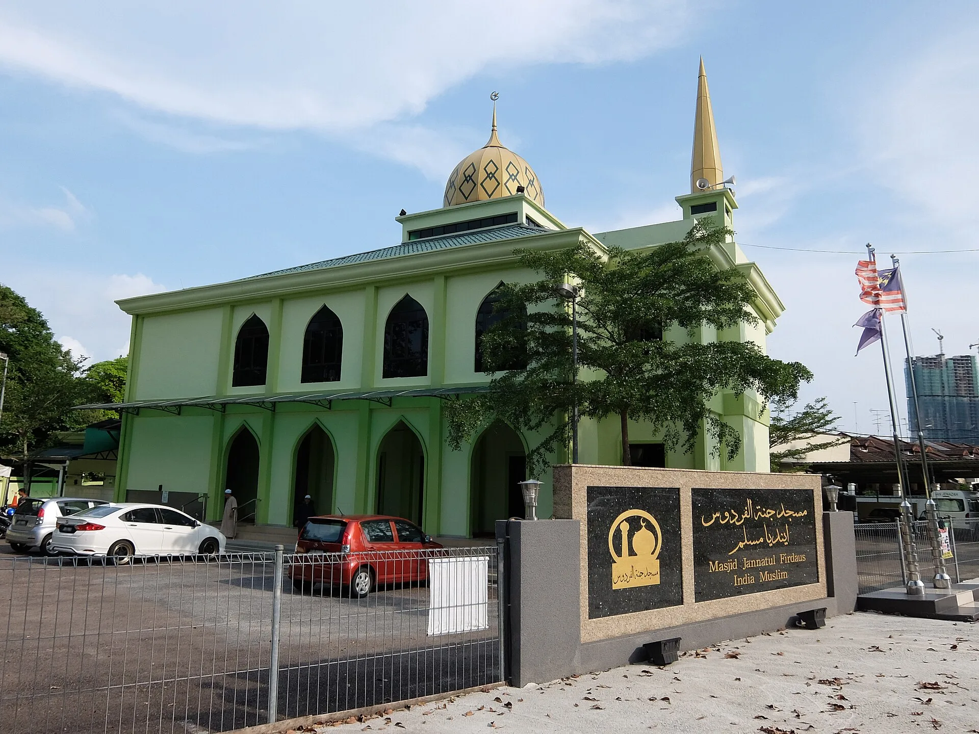 Jannatul Firdaus India Muslim Mosque, Taman Molek