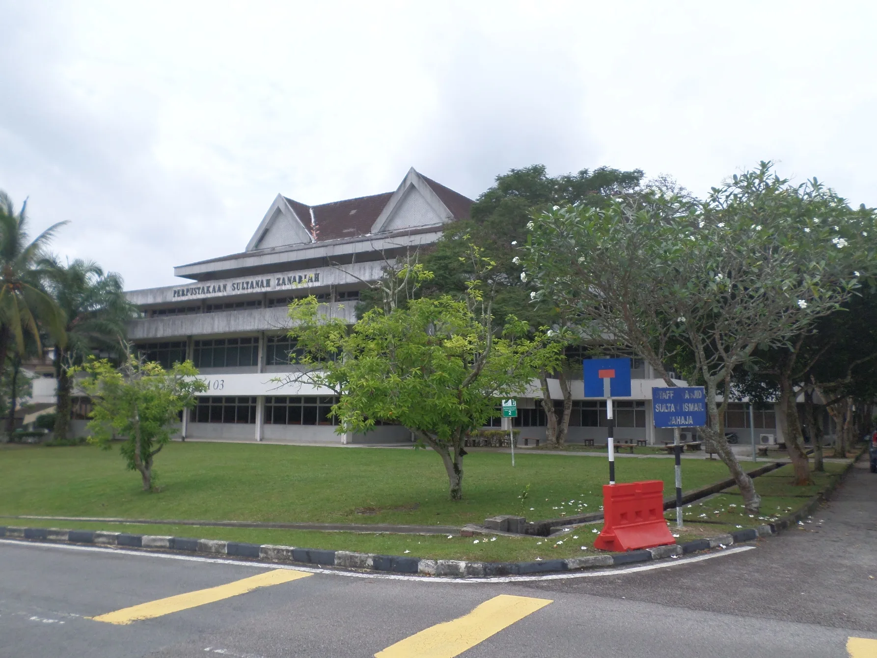 Sultanah Zanariah Library, UTM