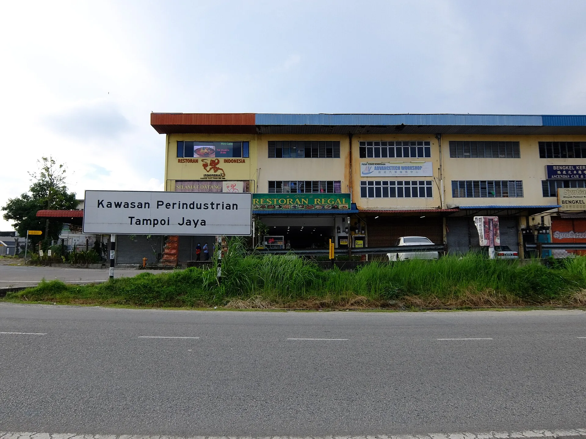 Tampoi Jaya industrial area