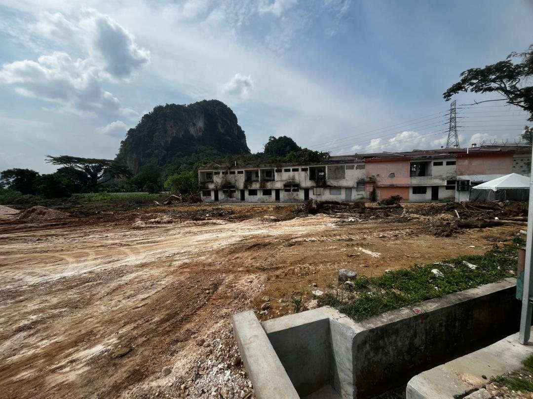 Arena Perpaduan Utama site beside existing Taman Perpaduan terraces, Tambun, Ipoh, Perak