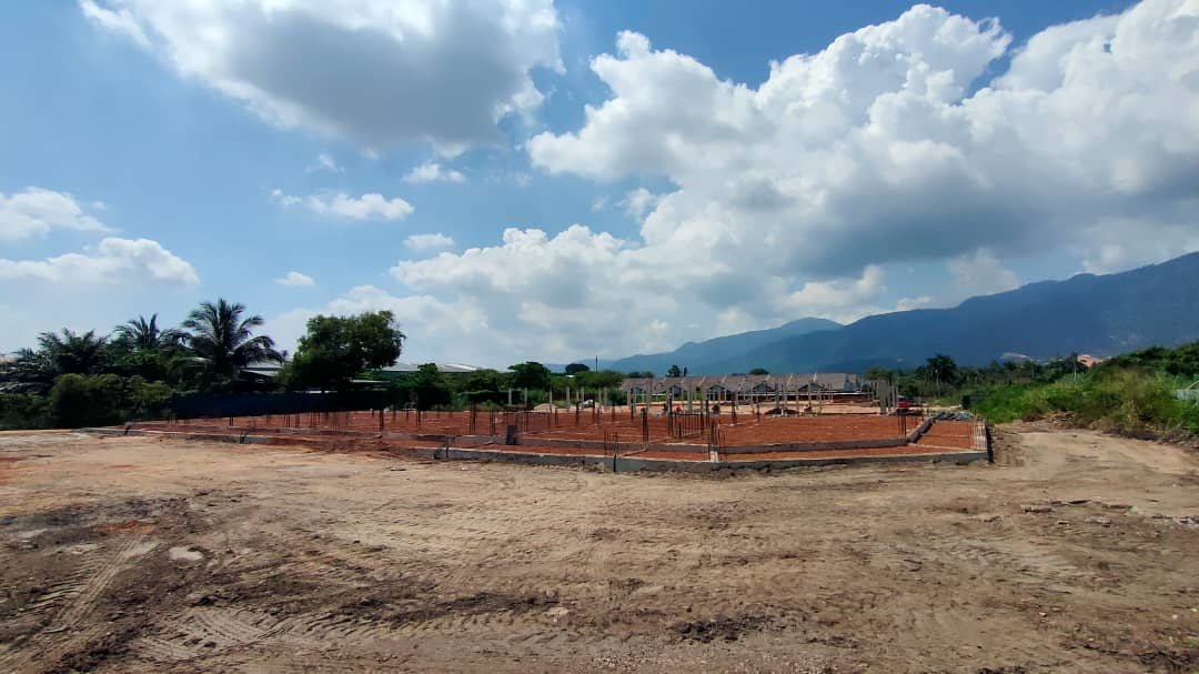 Ground beams and foundation works on the Chemor Setia shop lot site off Jalan Kuala Kangsar, Chemor, Ipoh, Perak
