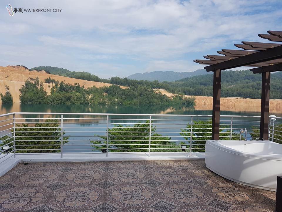 Lake view from the Kingston roof terrace at Clearwater Bay Resort by Sunrise Palace Sdn Bhd, Waterfront City, Bandar Lahat Mines, Lahat, Ipoh, Perak