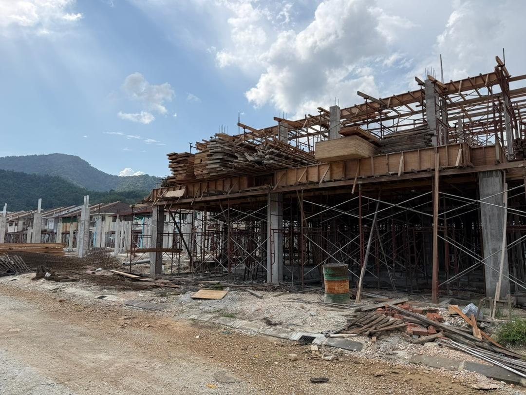 Phase 2 terrace houses under construction at Desa Rishah Indah, Desa Rishah, Ipoh, Perak, April 2026