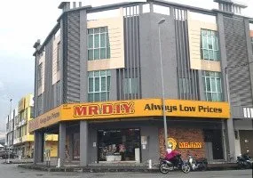 Two-storey corner shop office occupied by MR DIY at Jelapang Square by Team Keris Berhad, Jelapang, Ipoh, Perak