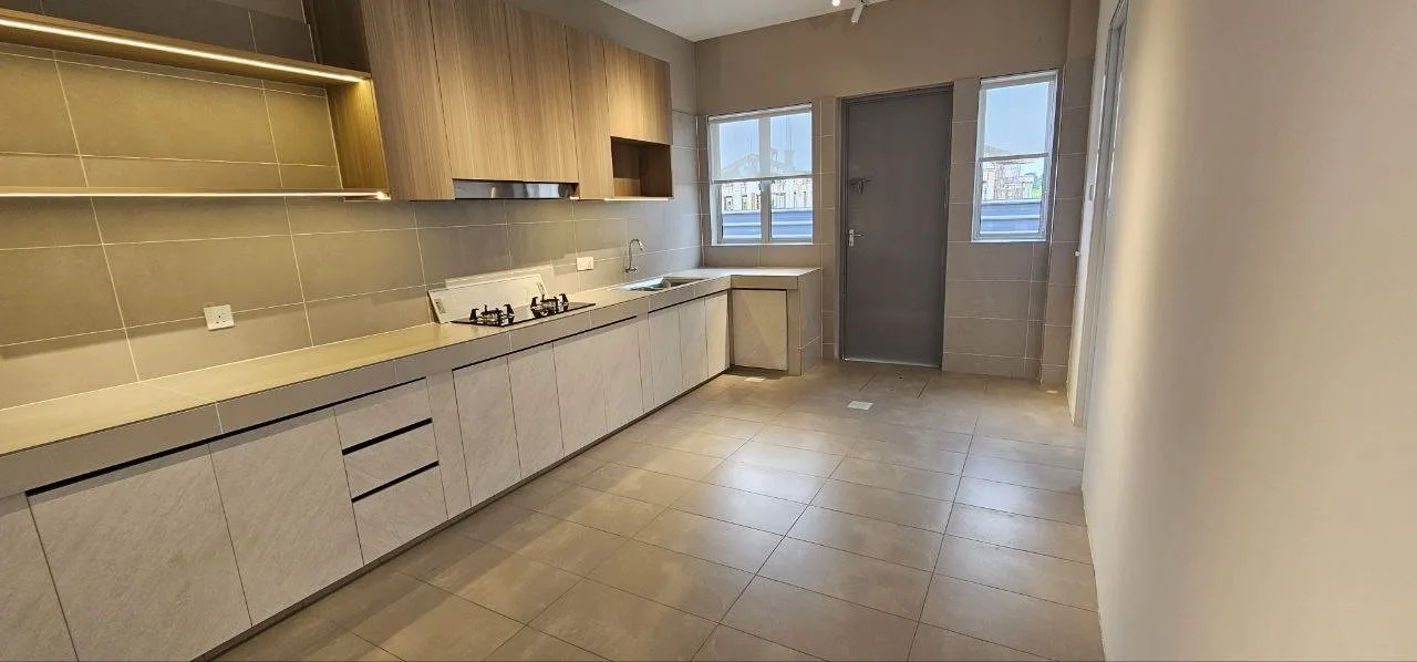 Wet kitchen of the Klemeru Phase 4 show house by Eadepro Development, Chepor, Ipoh