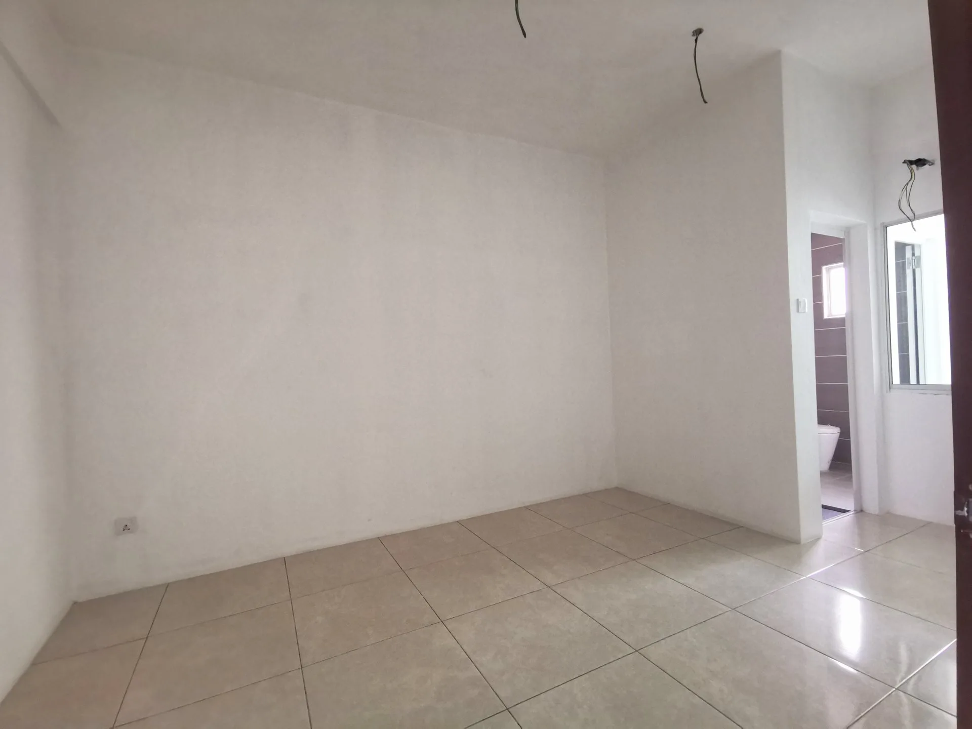 Ground-floor bedroom with attached bathroom in a Pearl Garden 1.5-storey terrace house, Ipoh
