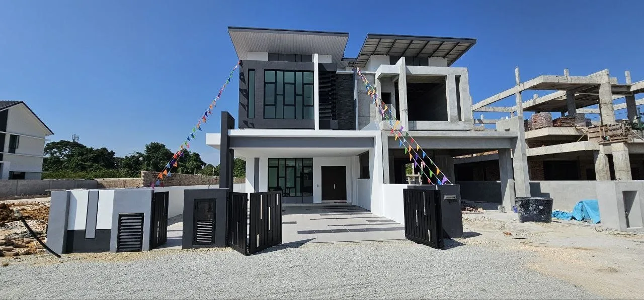 Completed Type A show house exterior at Pinggiran Pengkalan Bayu by Associated Builders And Contractors Sdn Bhd, Pengkalan, Ipoh, Perak
