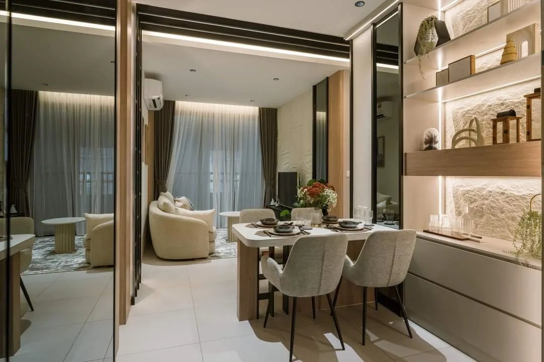 Show unit living and dining area of the 712 sq ft Type A1 at Raffles 188, Ipoh, Perak