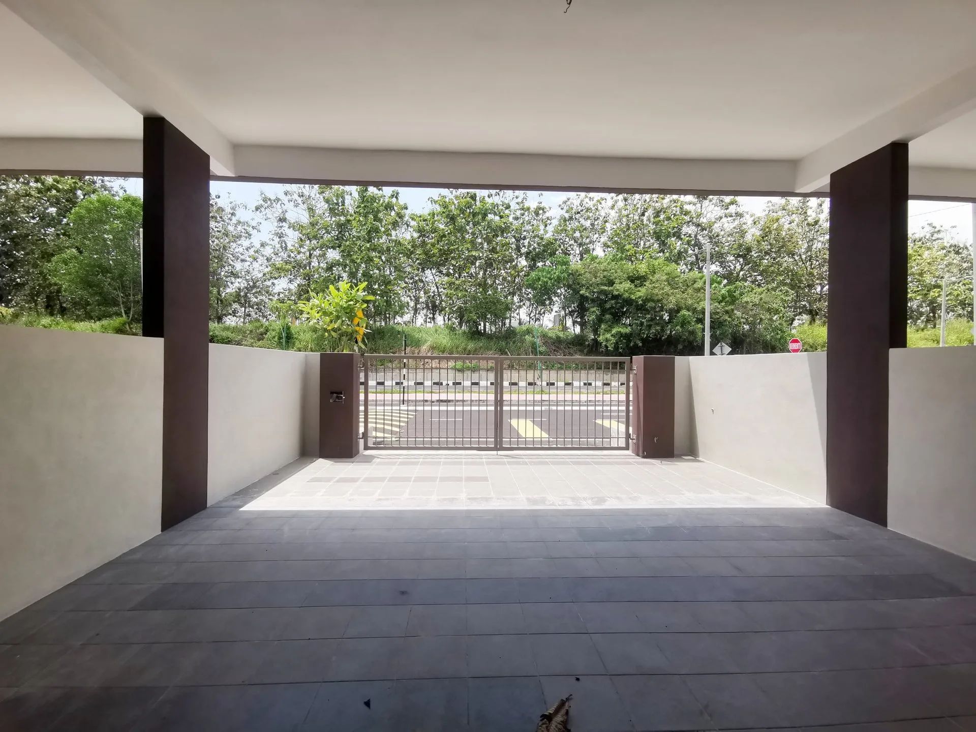 Car porch of a completed house at Taman Gopeng Mewah, Gopeng, Perak