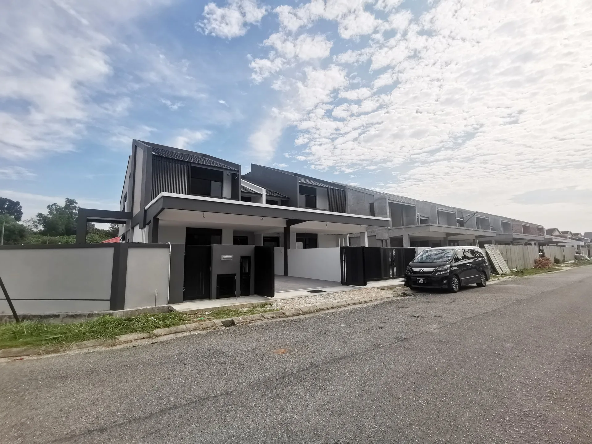 Street view of the row of completed semi-detached houses at The Aster @ Taman Sinfar by Constant Builder Sdn Bhd, Jalan Pasir Puteh, Ipoh, Perak