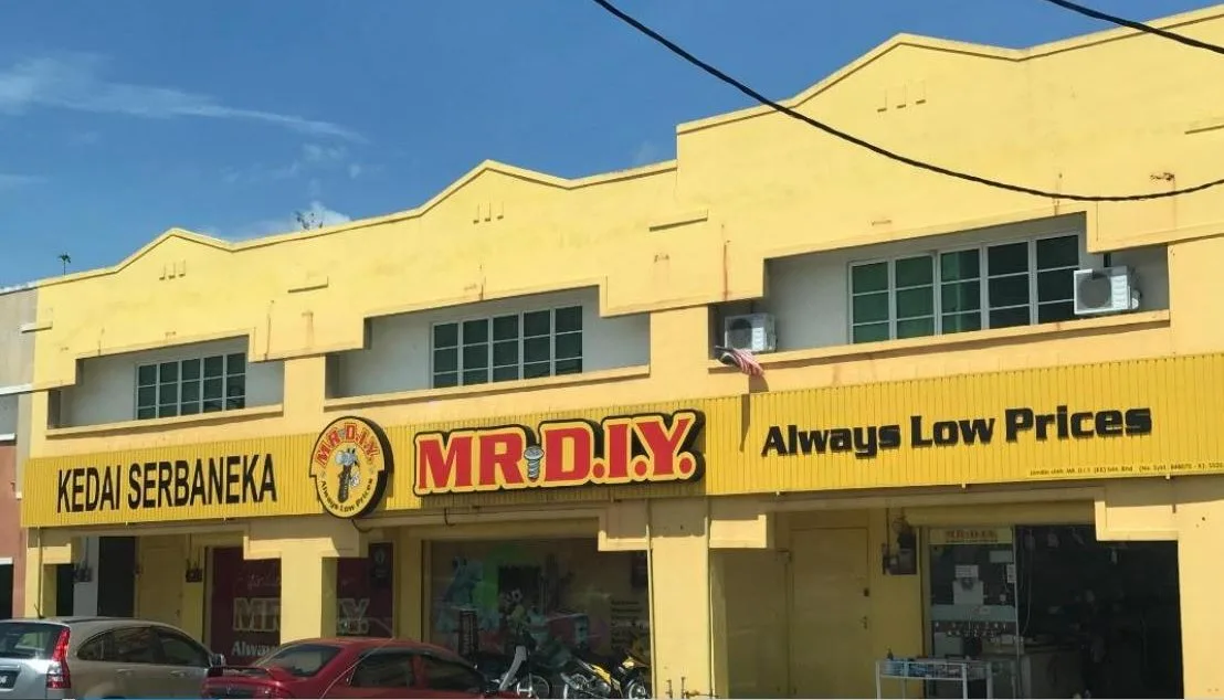 Double-storey shop row let to MR DIY at Waterfront Celebration Village by Team Keris group, Sungai Siput, Perak